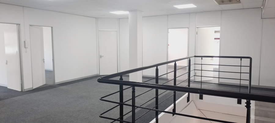 To Let commercial Property for Rent in Bo Oakdale Western Cape